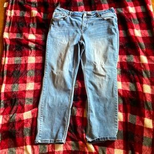 Time and Tru Womans Straight Leg Jeans